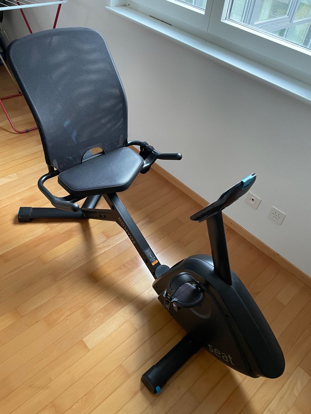 Decathlon Hometrainer: Liege Ergometer Domyos EB Seat von Declaton – Neu (gemäss Beschreibung) aus Sissach von  3
