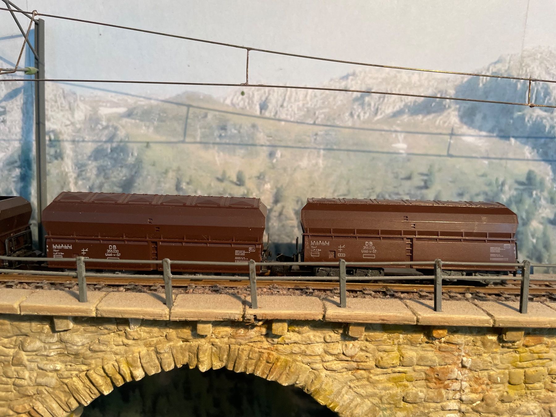 Trix Modellini di ferrovie: Minitrix Spur N 4 Güterwagen – Usato da Rorschach venduto da Karotten 3