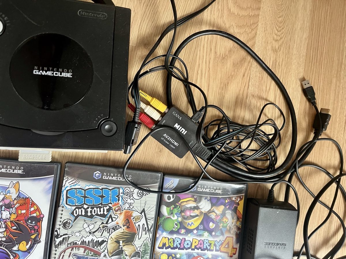 Nintendo Console: Console Nintendo GameCube lot complet accessoires et jeux – Usato da Biel/Bienne venduto da Teric22 2