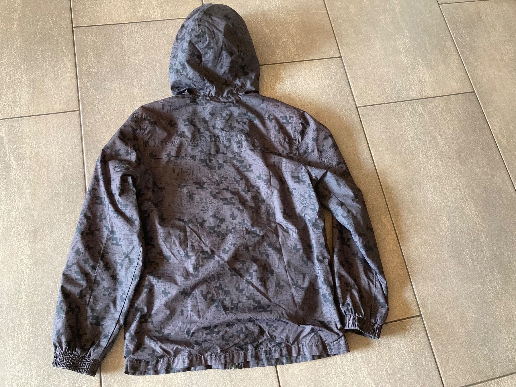 C&A Giacche & Cappotti: Windjacke mit Innenfutter Gr. 152; C&A – Usato da Mosnang venduto da Kusli09 1