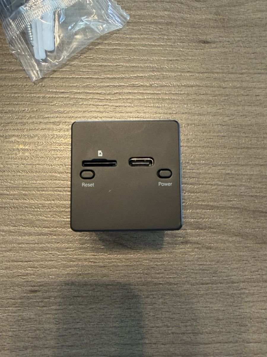 Ezviz Systèmes d'alarme: EZVIZ smart home batterie caméra – Neuf (Voir description) à Fey par trips.68 1