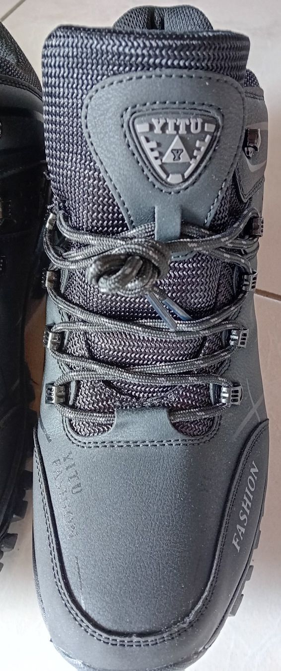 Herrenschuhe: Neu!!! Winter Trekkingschuhe Herren Gr. 45 – Neu (gemäss Beschreibung) aus Rotkreuz von  8