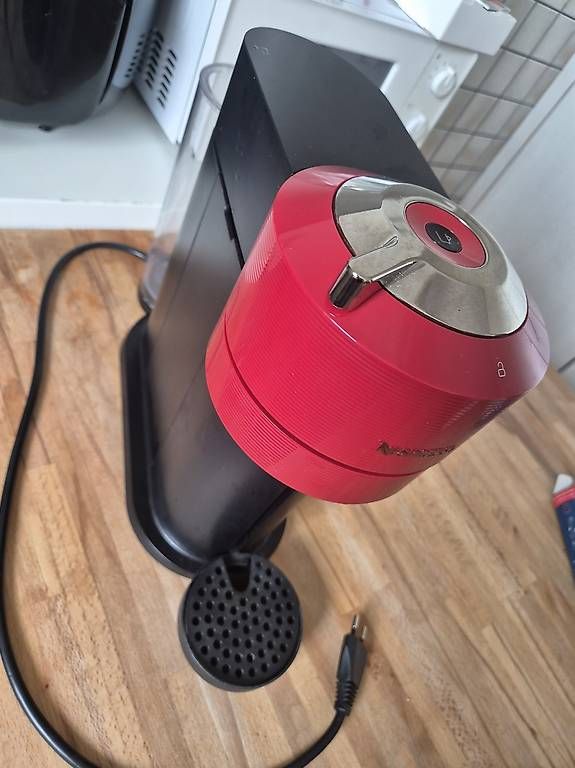 Nespresso Macchine per caffè & Macchine per espresso: Nespresso Vertuo Next – Usato da Zufikon venduto da Ayla2018 1