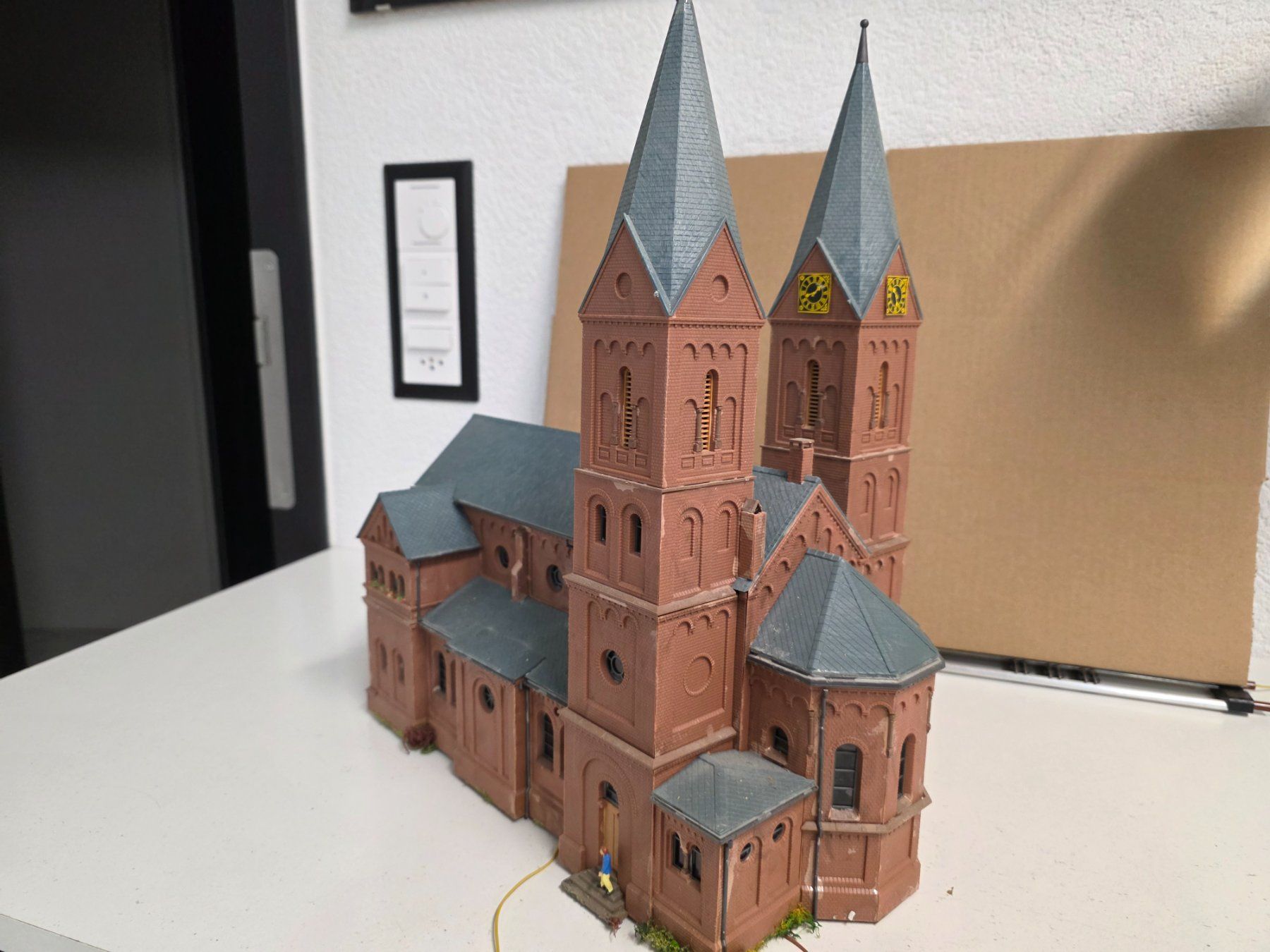 Kibri Modelleisenbahnen: Kibri 39760 Eglise Romane - HO dès 1.-fr – Gebraucht aus bassecourt von Paolo101 2