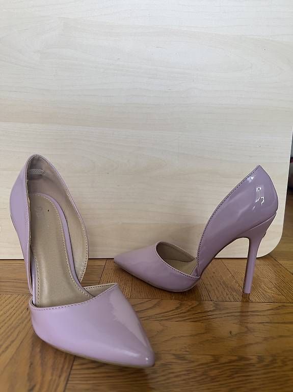 Scarpe da donna: Talons roses taille 38 – Usato da Les Acacias venduto da DeborahK03 1