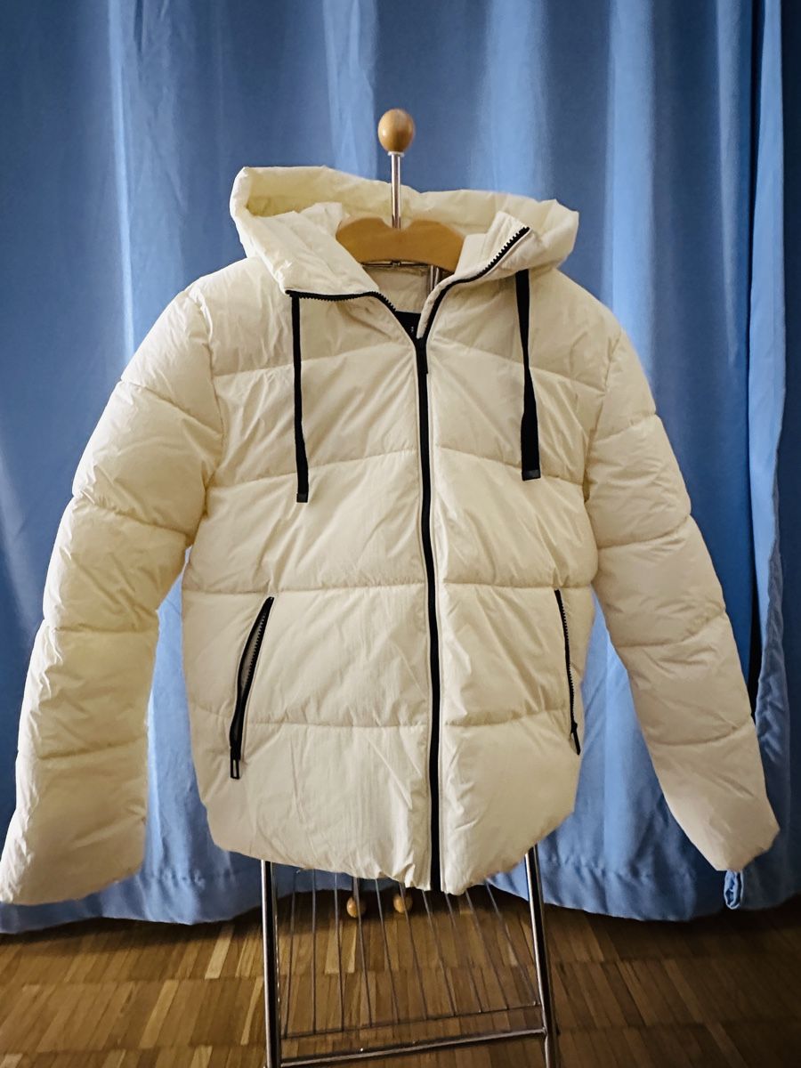 Giacche: Winterjacke in Creme - Grösse L – Usato da St. Gallen venduto da Rgoerkem