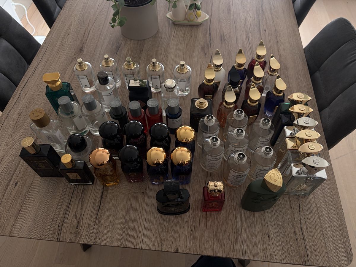 Profumi & Eau de Toilette: Leere Parfümflaschen Sammlung – Usato da Zürich venduto da TheSwissCoin 2