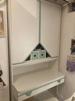 2 Schränke (1 mit Schreibtisch)