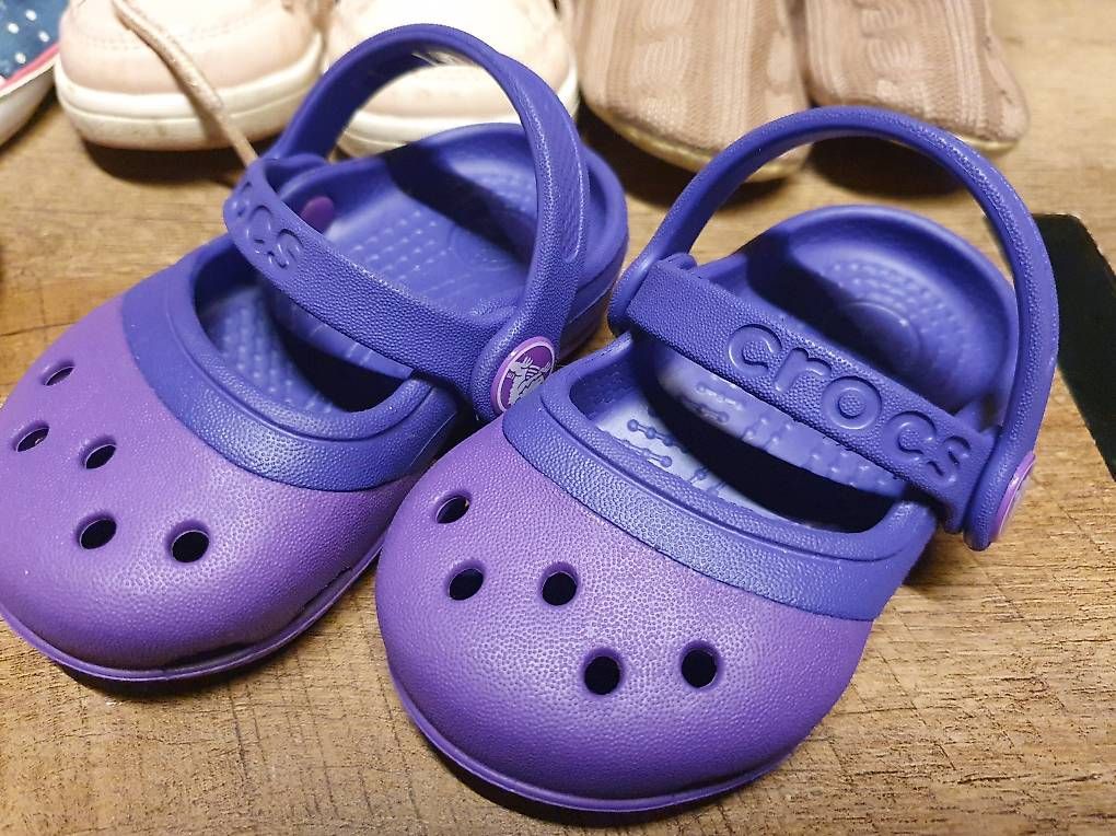 Scarpe per ragazzi: Kinderschuhe, Croccs – Usato da Cham venduto da Nash7 1