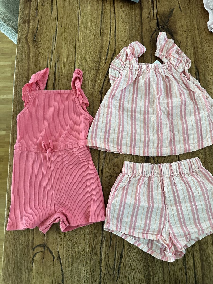 H&M Lotti & Set di vestiti: Mädchen Sommer - Kleider 74 – Usato da Ebikon venduto da amaxandx 6