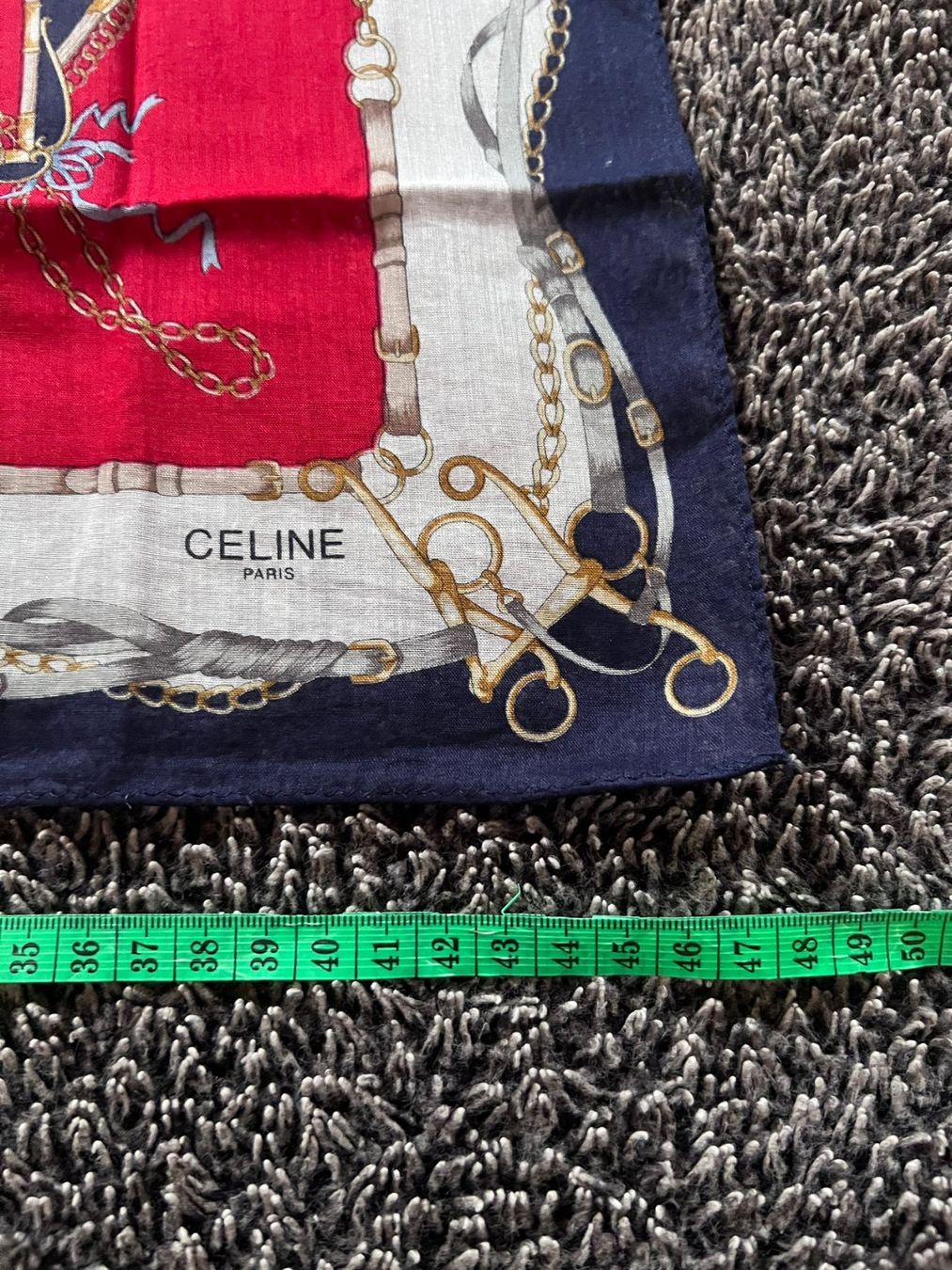 Celine Foulard & Sciarpe: Celine Paris Tuch 47x47 cm Baumwolle – Usato da Winterthur venduto da Dejv 2