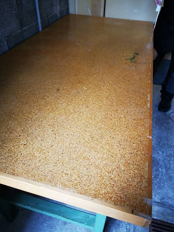 Banchi da lavoro: Établi robuste d'atelier  152 cm – Usato da Chapelle-sur-Moudon venduto da CyBess 1