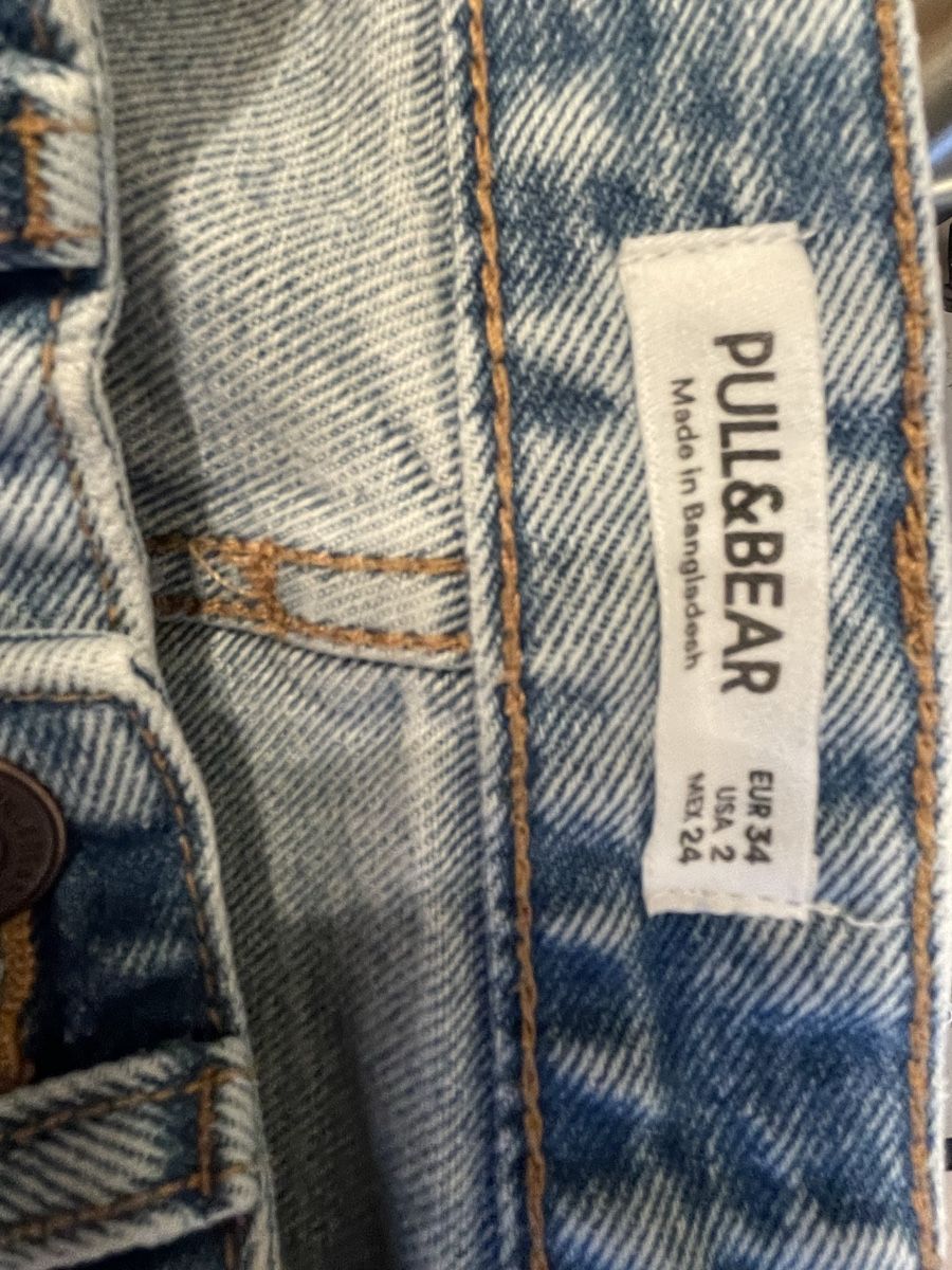 Pull&Bear Jeans: Shorts – Usato da Nottwil venduto da sil_tn5k 2