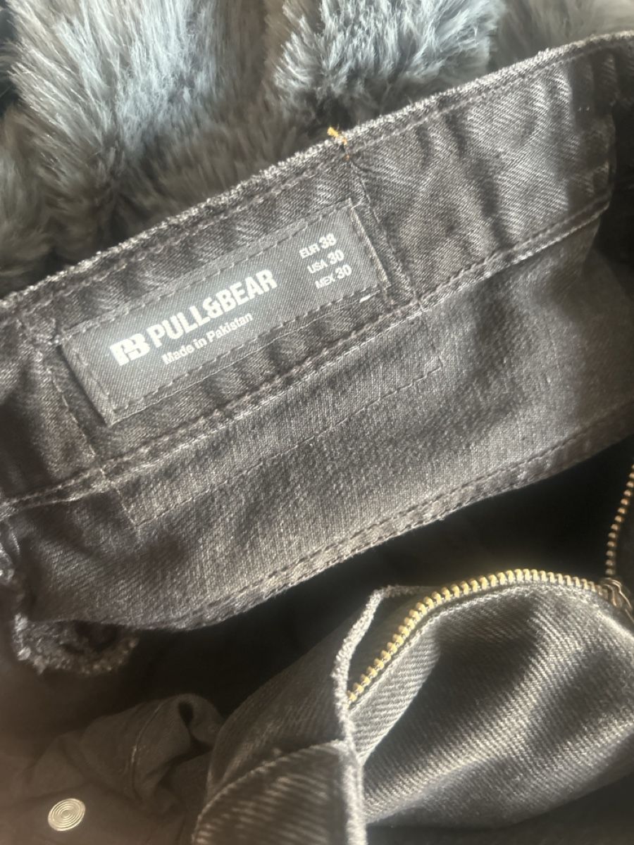 Pull&Bear Jeans: Pull&Bear Black Jeans - Perfect Autumn Wardrobe Staple! – Nuovo e nell'imballaggio originale da Mont-sur-Lausanne venduto da _ValentinTuregano 2