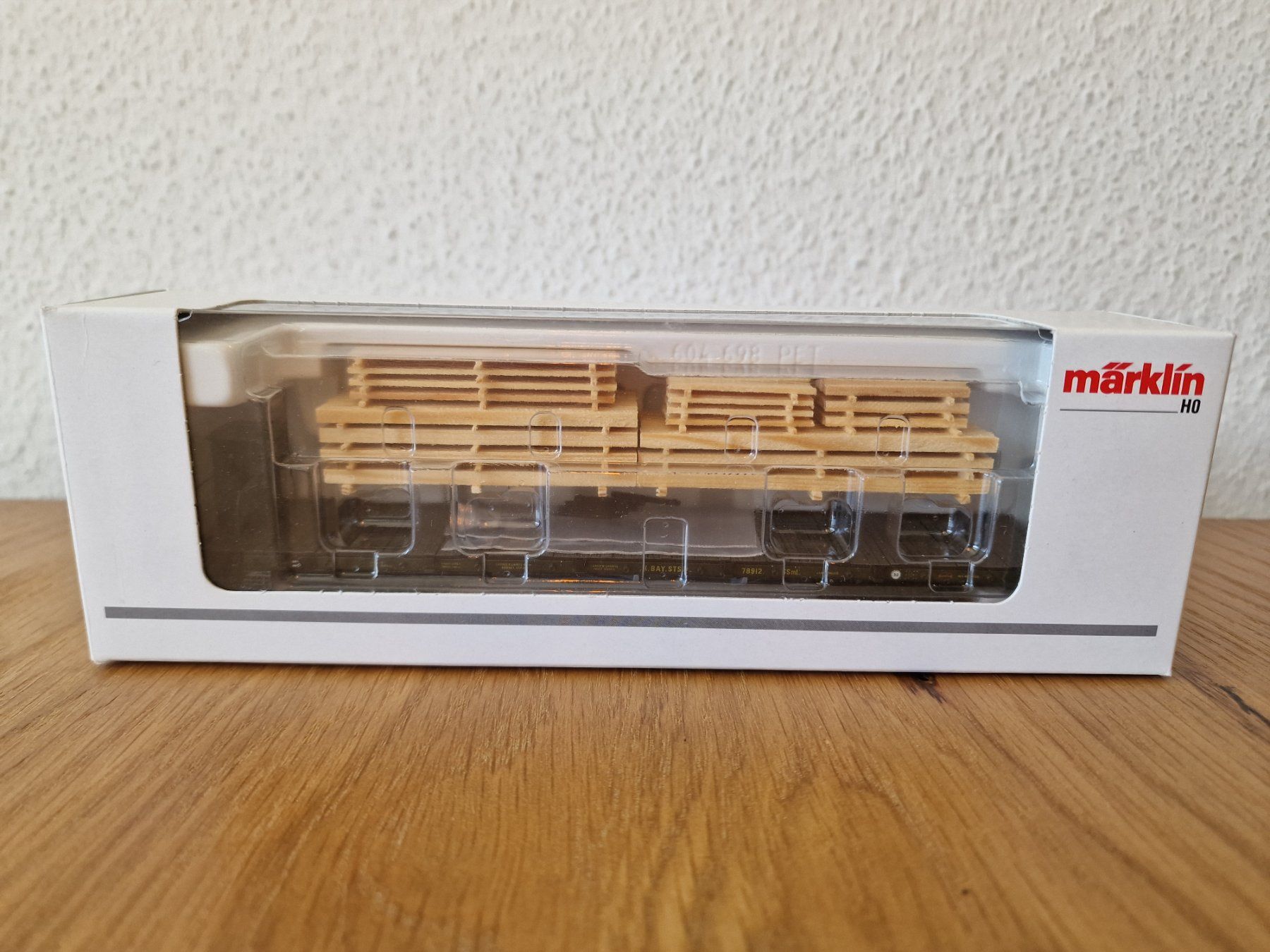 Märklin Modellini di ferrovie: Flachwagen beladen mit Holz H0 – Usato da Matten b. Interlaken venduto da lor_hr9w 3