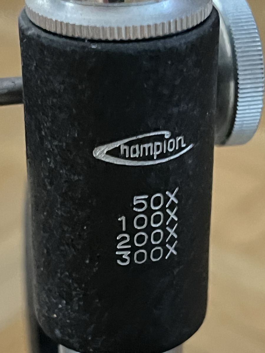 Microscopi: Vintage Microscope mit Holzbox - Schulanfang Geschenk!:) – Usato da Zürich venduto da ZurichFee 2