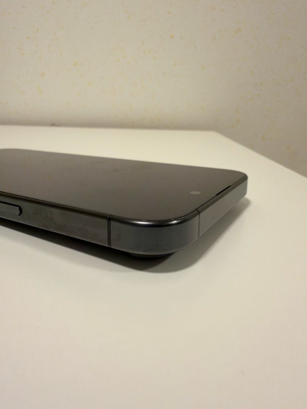 Apple Telefoni cellulari / Smartphones: iPhone 15 Pro Max 256 GB Titane Noir – Usato da Bonvillars venduto da sachakv 6