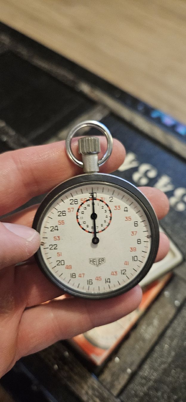 Tag Heuer Montres: chronographe Heuer  – D'occasion à Venthône par piz_py9h 2