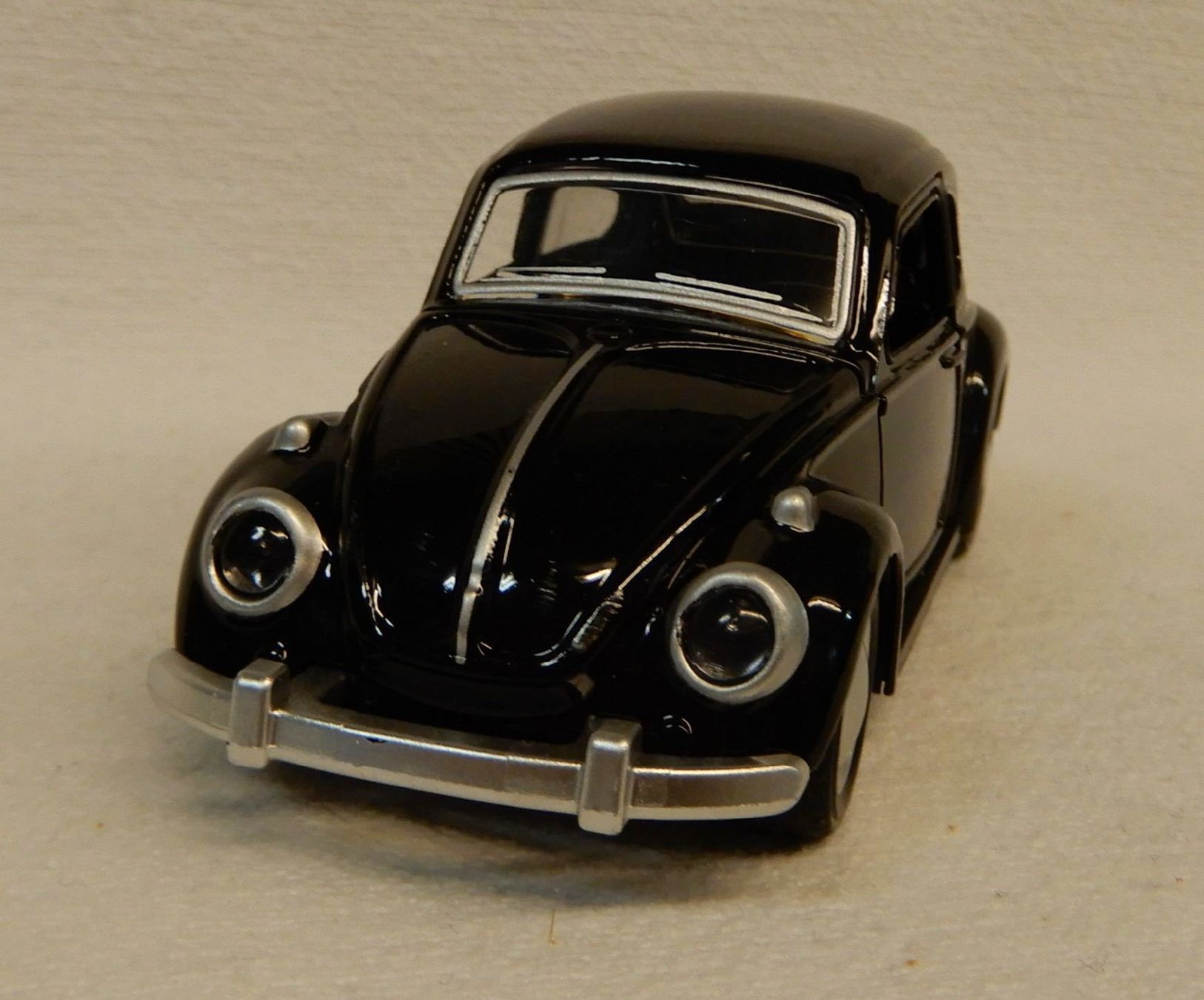 Volkswagen Modellini d'auto: VW Chäfer – Nuovo e nell'imballaggio originale da Rupperswil venduto da Ropi03 1