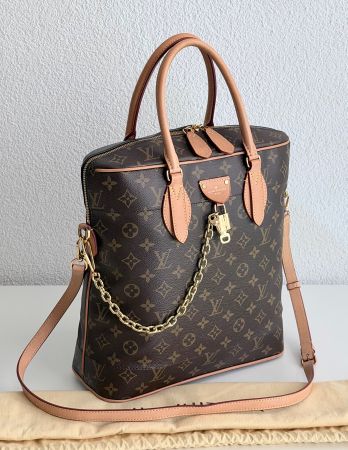 Louis Vuitton Carryall MM