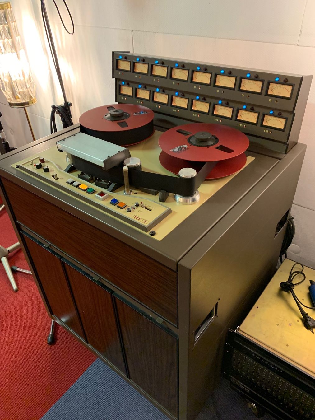 Bandmaschinen: MCI Tape Recorder 16 Track mit Dolby SR – Gebraucht aus chur von mifrigerio 2