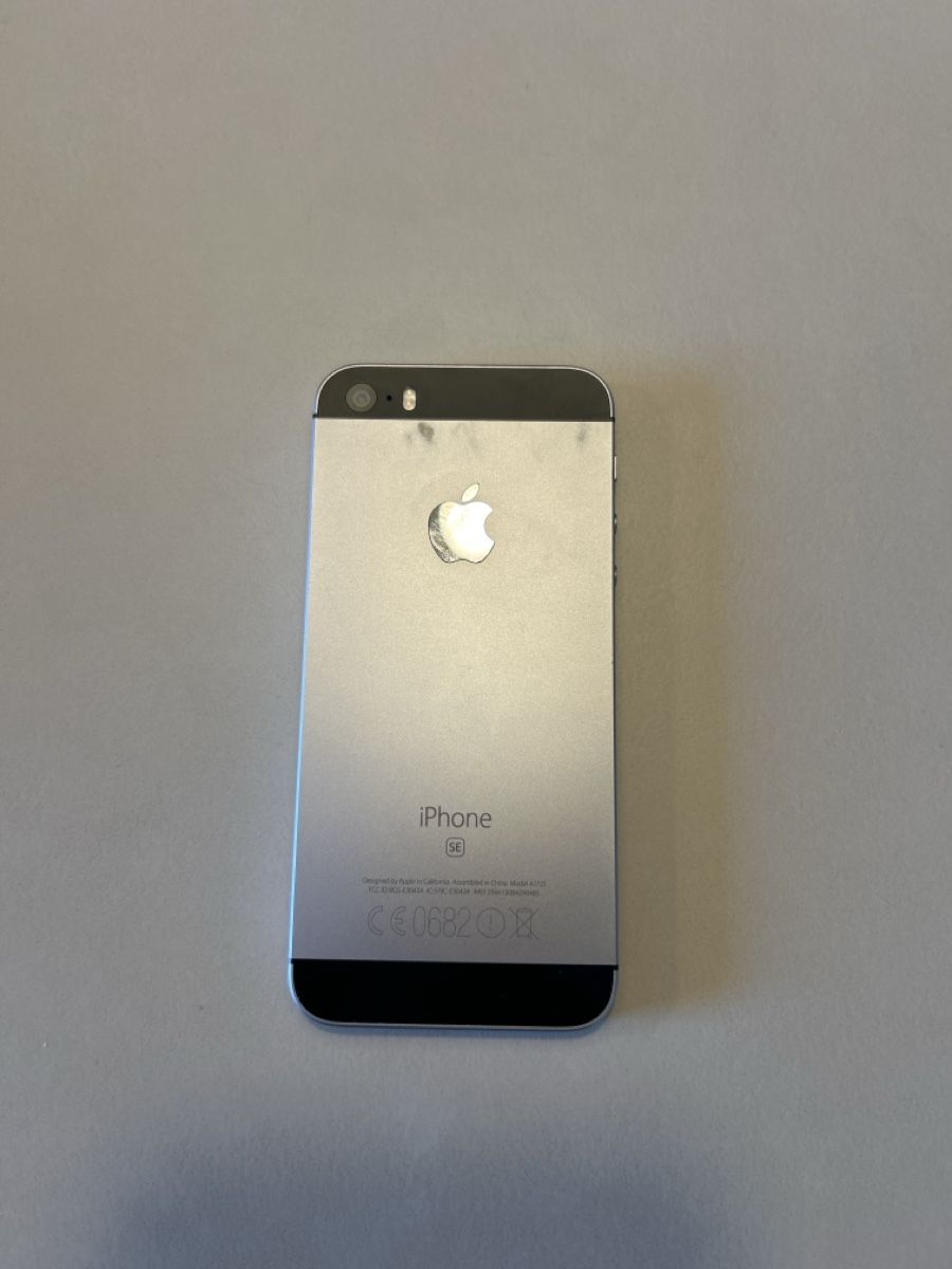Apple Telefoni cellulari / Smartphones: Apple iPhone SE 32GB Silver – Usato da Zürich venduto da agn_w7nt 1