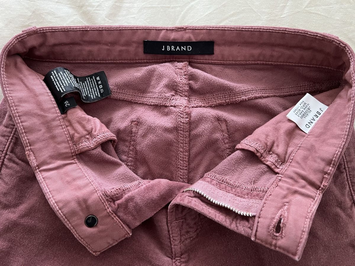 Hosen: J BRAND, Modell SERENA, Gr. 26 – Neu und originalverpackt aus Fraubrunnen von Vpeck 1
