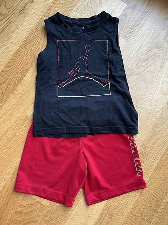 Jordan Set mit Top / Shirt und kurze Sporthose Grösse 104