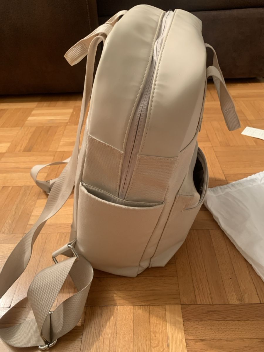 Kapten & Son Zaini: Stylischer Kapten & Son Rucksack , Sandstone – Usato da Tuggen venduto da Tantas 2