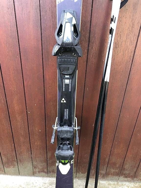 Skis: Fischer Carving Ski – Gebraucht aus Subingen von baggertoy 1