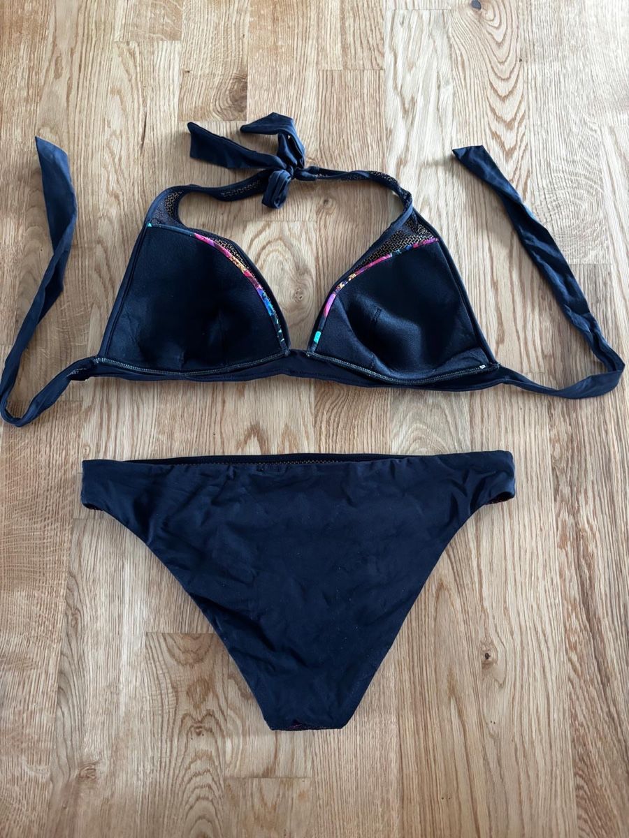 Adidas Badekleider & Bikinis: 4 Bikini Set Adidas Grösse S / M, Camouflage – Gebraucht aus Rümlang von Laufgitter01 2