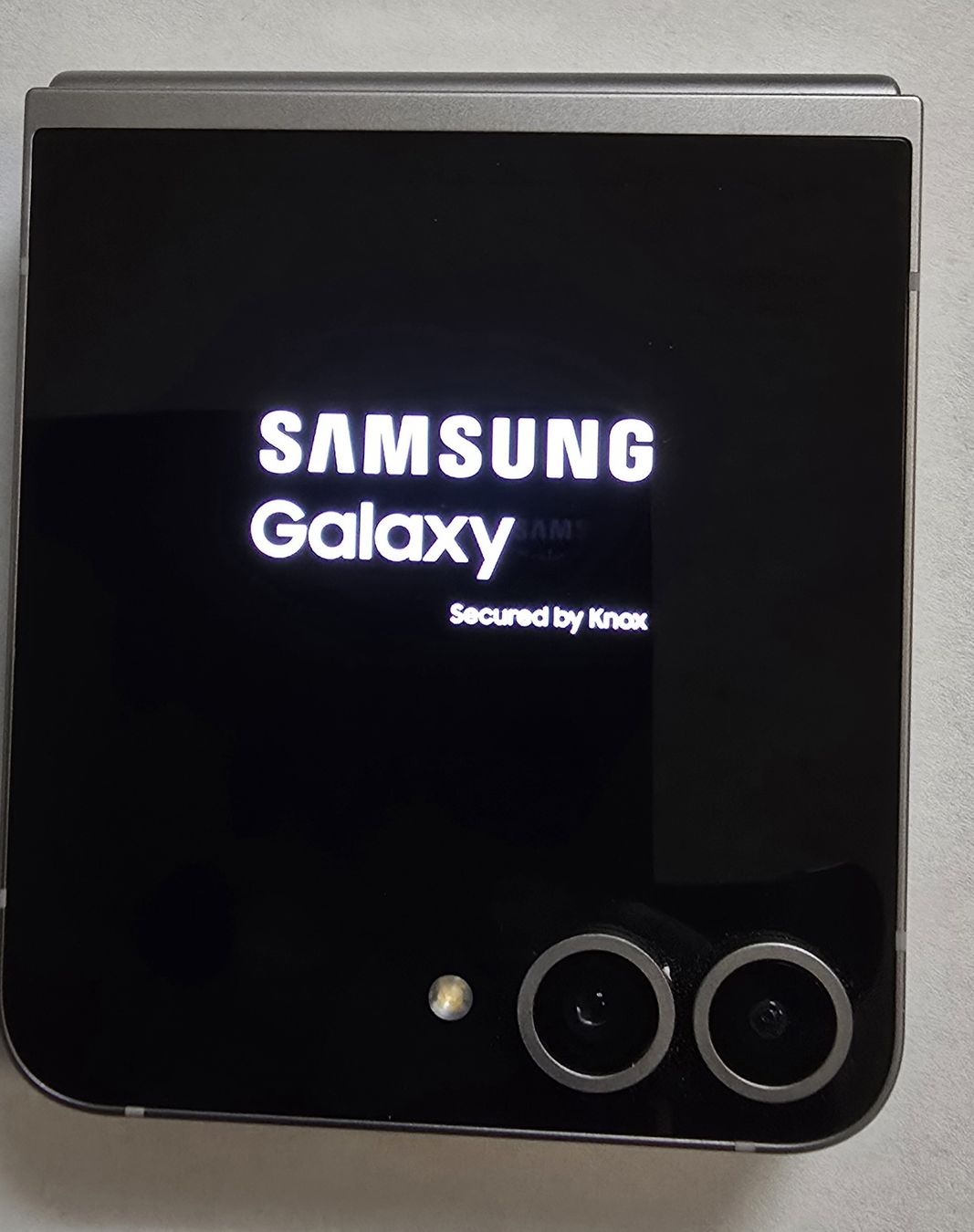 Samsung Telefoni cellulari / Smartphones: Samsung Galaxy Z Flip6 5G  – Difettoso da Studen BE venduto da tha_dhp8 6