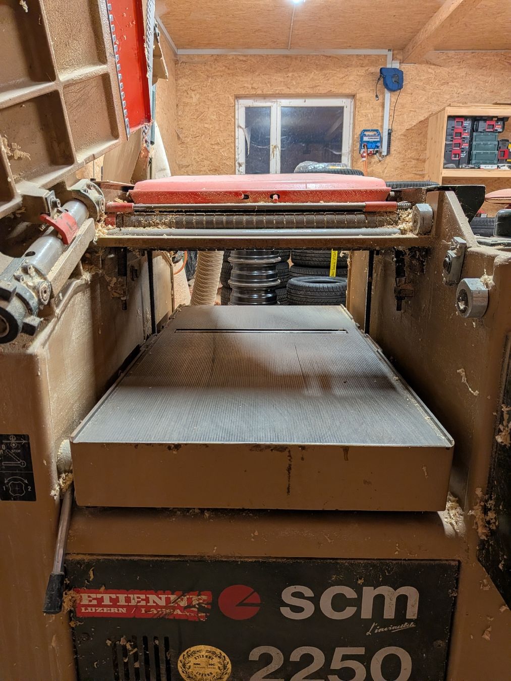 Toutes les machines: Hobelmaschiene mit Absaugung  – D'occasion à Escholzmatt par mic_9mn6 1