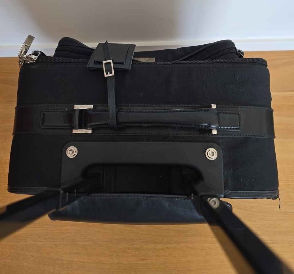 Gucci Valigie: Gucci hand luggage – Usato da Chavannes-des-Bois venduto da sarahzo 4