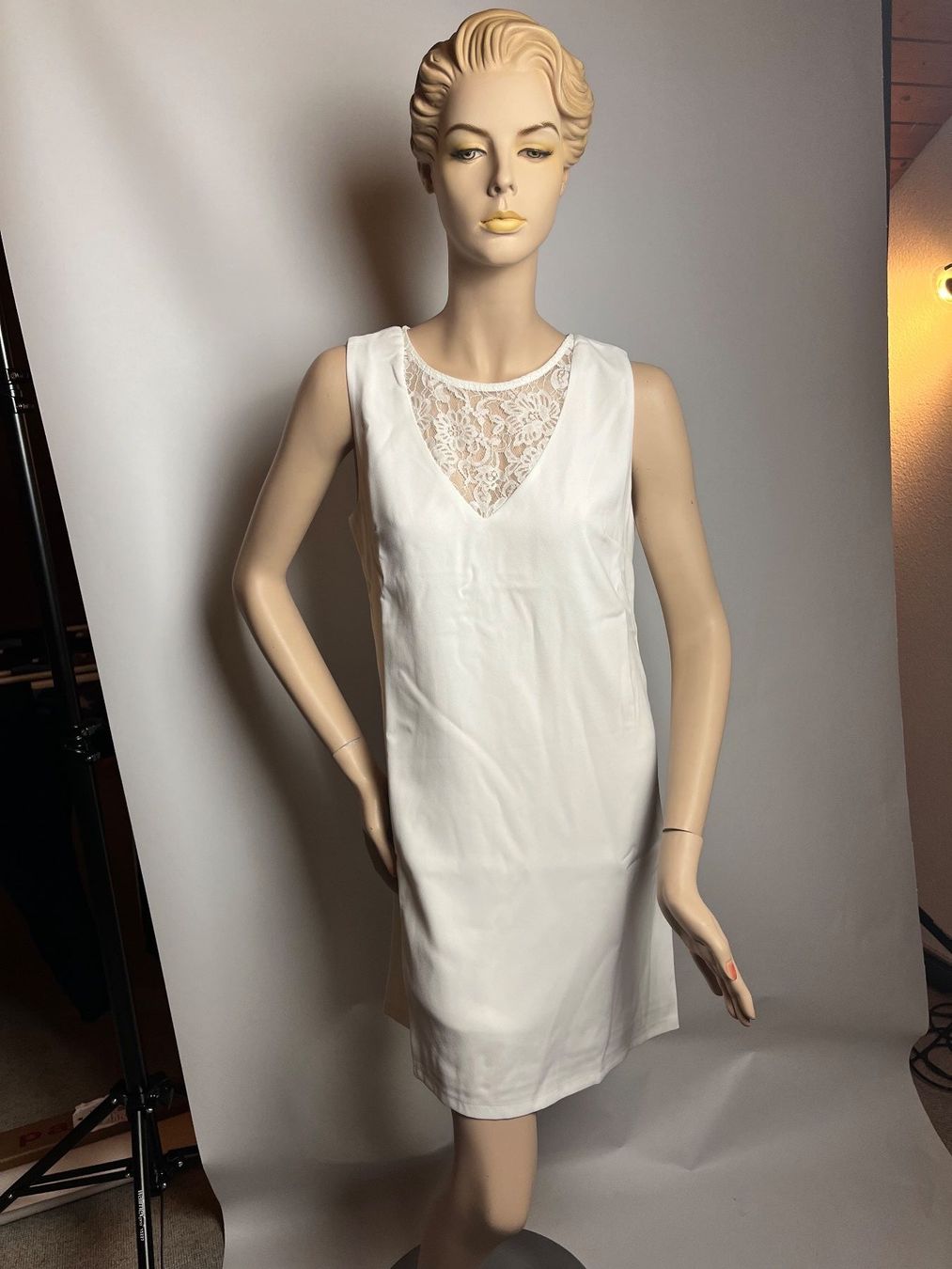 Vestiti: Ärmelloses Kleid, CollectionIRL, weiss, Grösse 38 – Nuovo e nell'imballaggio originale da Rudolfstetten venduto da gst_g7xl