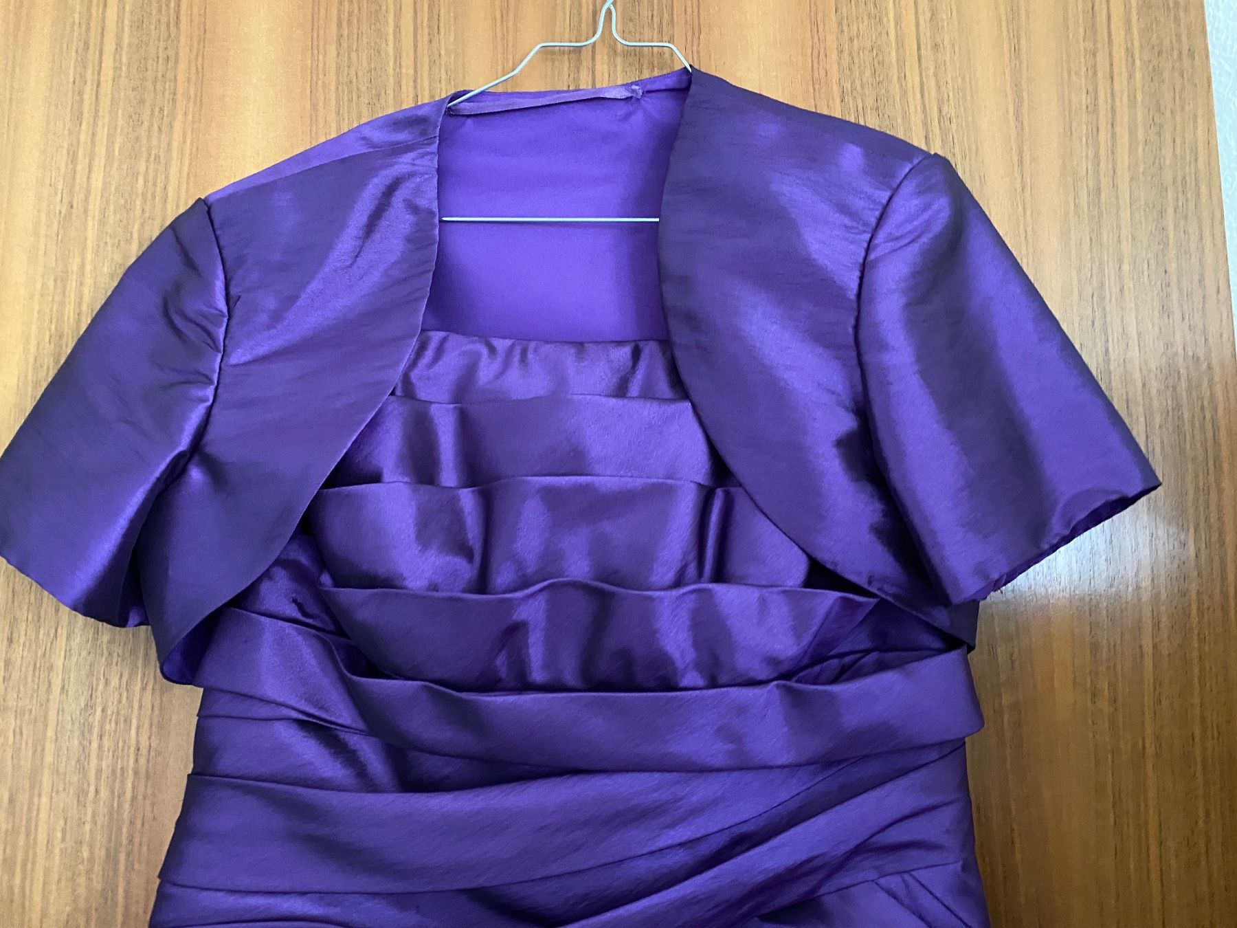 Robes: Cocktailkleid lila lang – Neuf (Voir description) à Bellach par Legdance 2