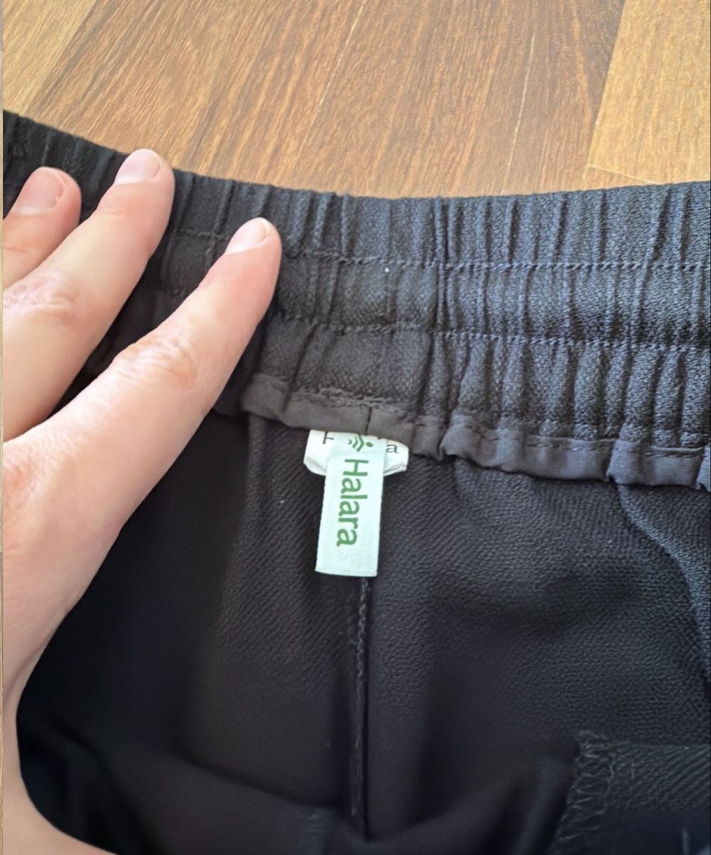 Pantaloni: Shorts von Halara – Usato da Henau venduto da martina_1998 4