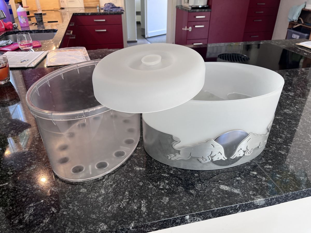Behälter & Ähnliches: Red Bull Eiswürfelbehälter Eiswanne Eisbox Deckel Ice Bucket – Gebraucht aus Dürrenäsch von winu85 1