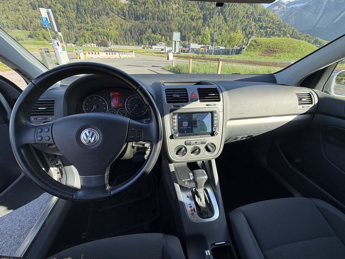 VW Automobili: Golf V 1.4 TSI DSG – Usato da Wilderswil venduto da D-Cole 3