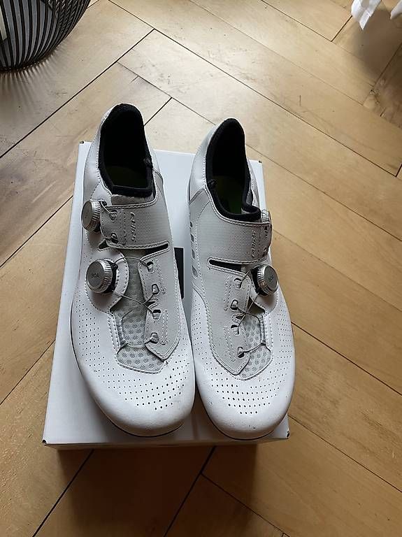 Herrenschuhe: Q36.5 Unique Pro Road Shoe White - 44 – Gebraucht aus Zürich von Ralph1987 2