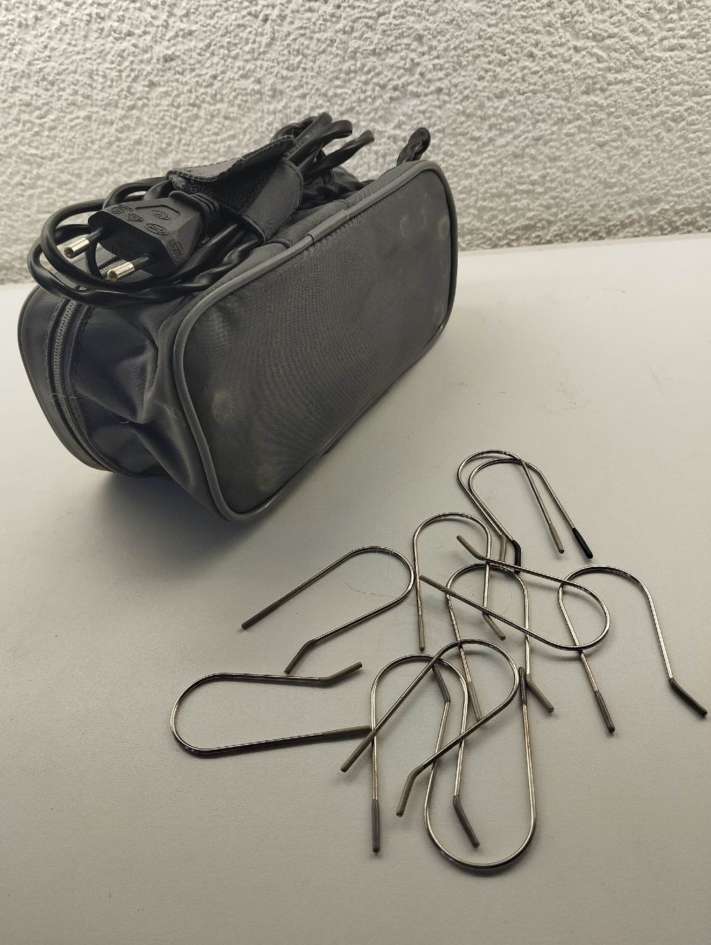 Topcase: reiselockenwickler – Usato da Mörigen venduto da sigi2572 3