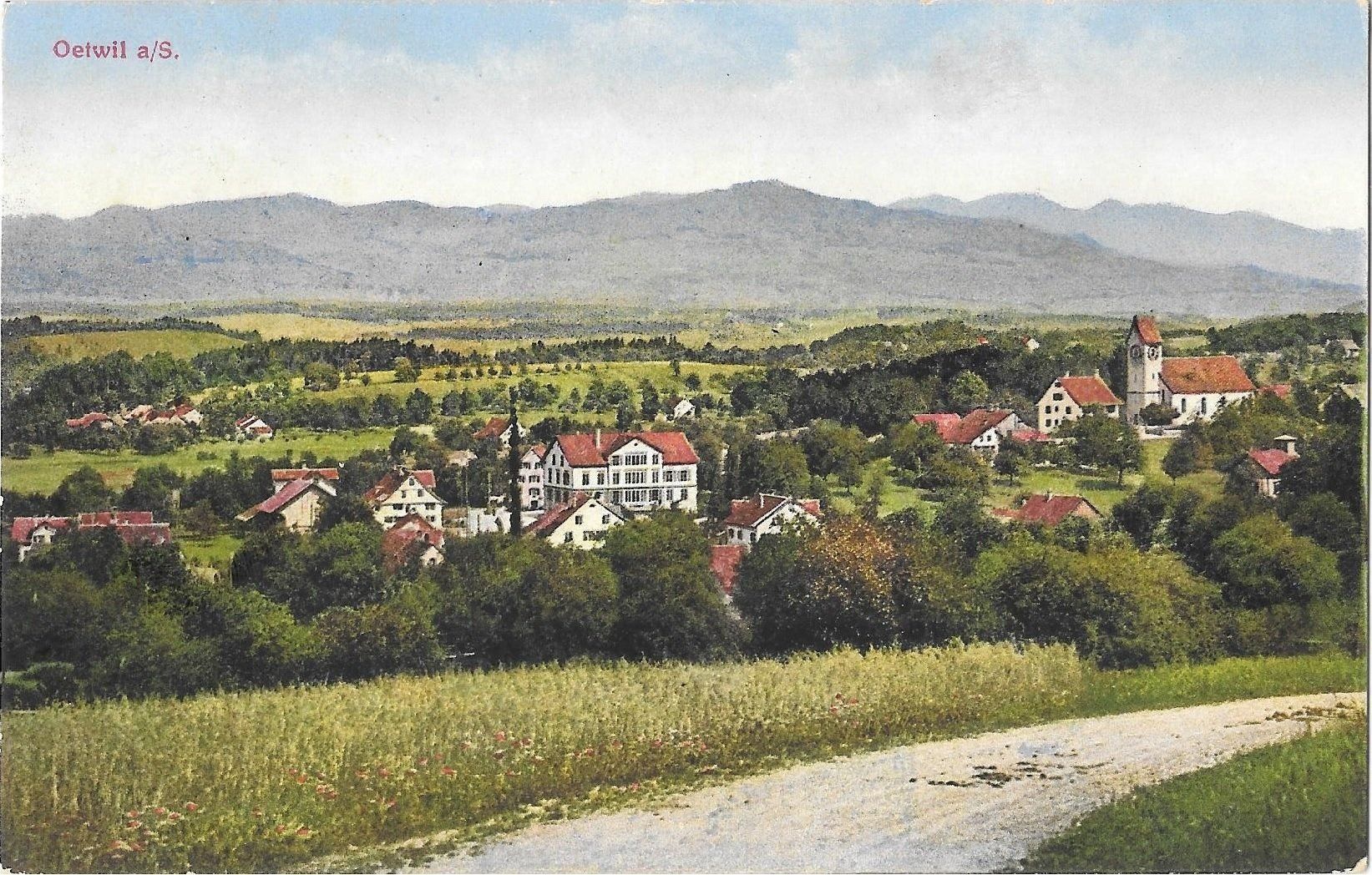 Cartoline postali: Oetwil am See Gesamtansicht – Usato da Olten venduto da clotaldi