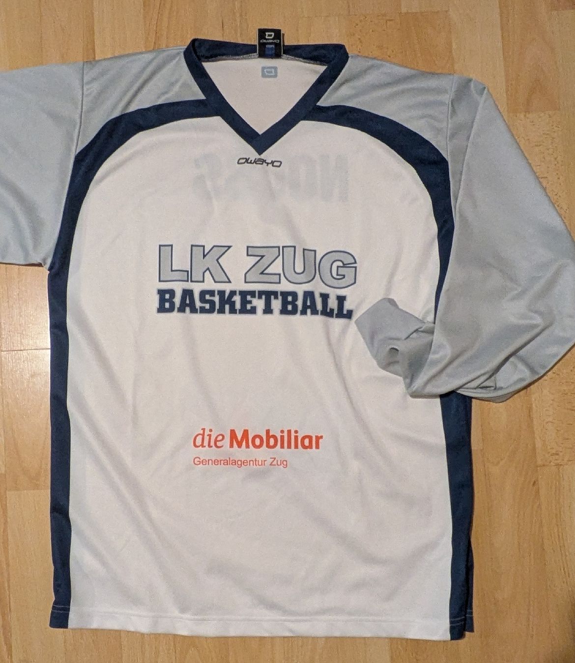 Canottiere & Pantaloni: OWAYO Basketball Jersey – Usato da Morgarten venduto da rra_jvw7 2