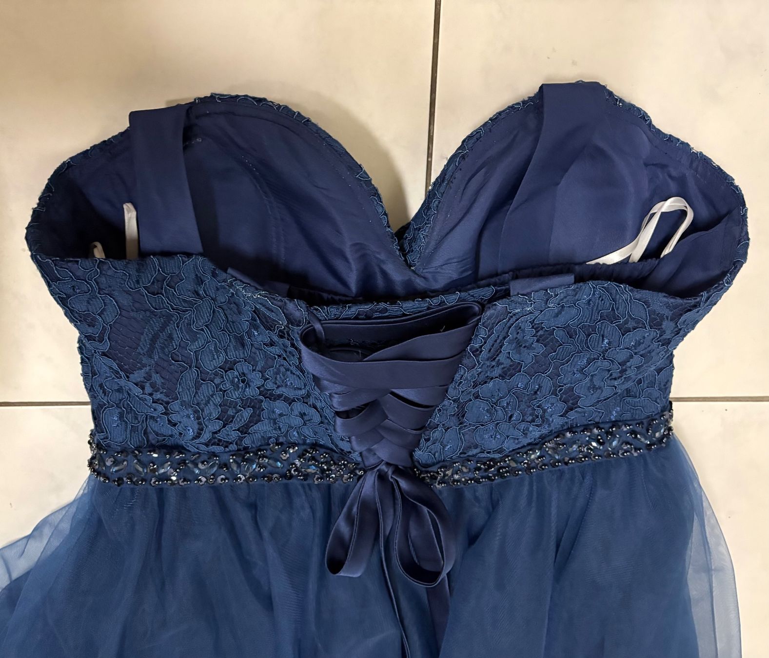 Vestiti: Tüll-Kleid / Ballkleid / Abendkleid – Nuovo (secondo la descrizione) da Basel venduto da tif_m2h6 8