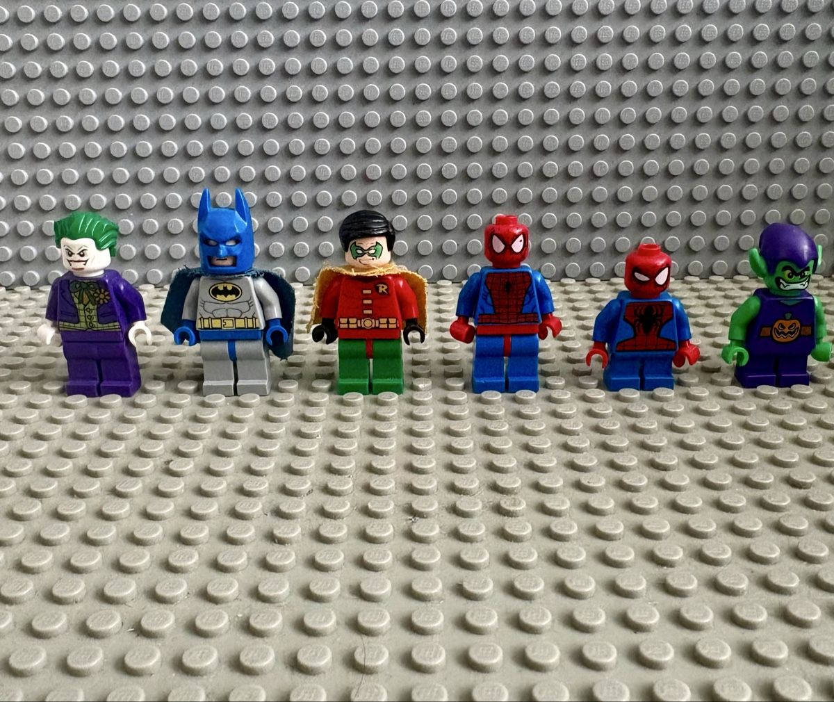 Lego Figurines: Lego Dc und Marvel Figuren  – D'occasion à Bremgarten AG par mar_znp7