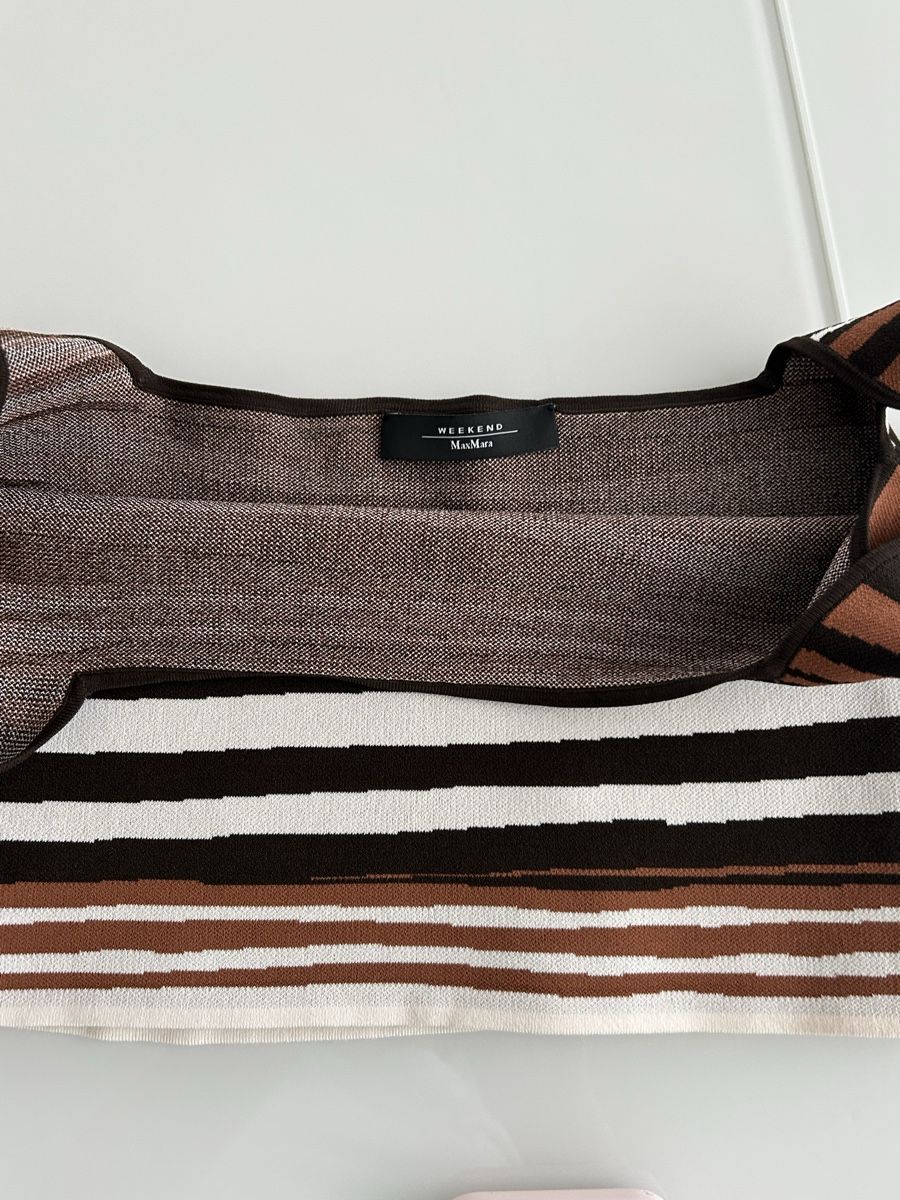Max Mara Top: Weekend Max Mara Knit  cropped Top – Nuovo (secondo la descrizione) da Schindellegi venduto da nan_727n 2