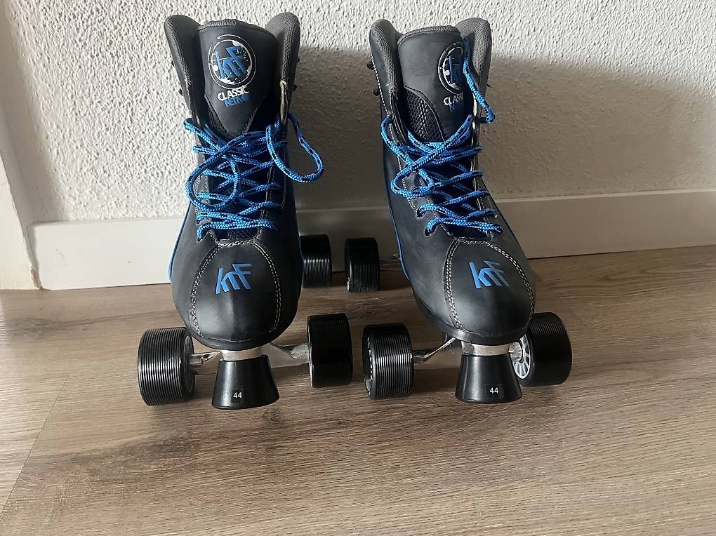 Pattini in linea & Pattini a rotelle: Rollschuhe – Usato da Egg b. Zürich venduto da 77marc77