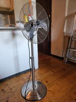 Ventilateur sur pied chromé style rétro/industriel