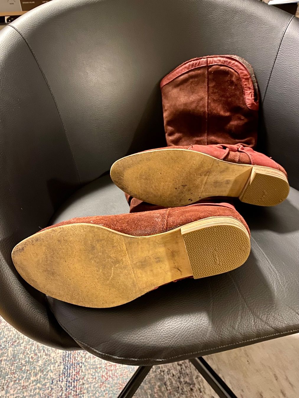Damenschuhe: Stiefel – Gebraucht aus Küssnacht am Rigi von Wir-3 2