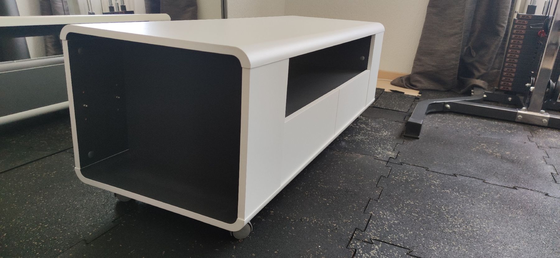 Mobili TV: TV Möbel – Usato da Emmenbrücke venduto da HiFi-River 1